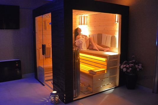VIP zóna - Privátní wellness a sauna s 2 drinky zdarma - 3 hod